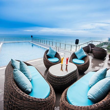 Yarra Ocean Suites Danang Buitenkant foto