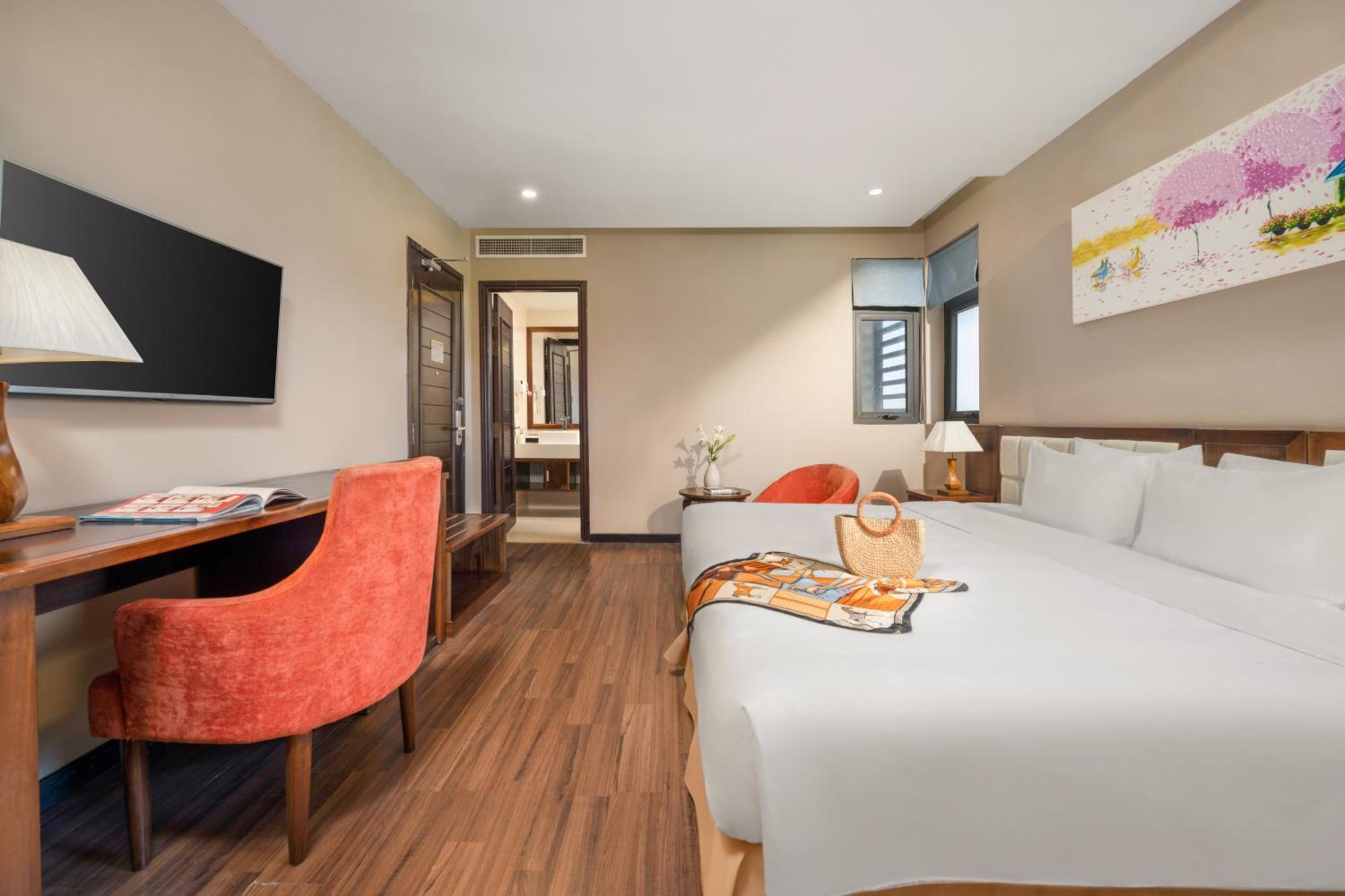 Yarra Ocean Suites Danang Buitenkant foto