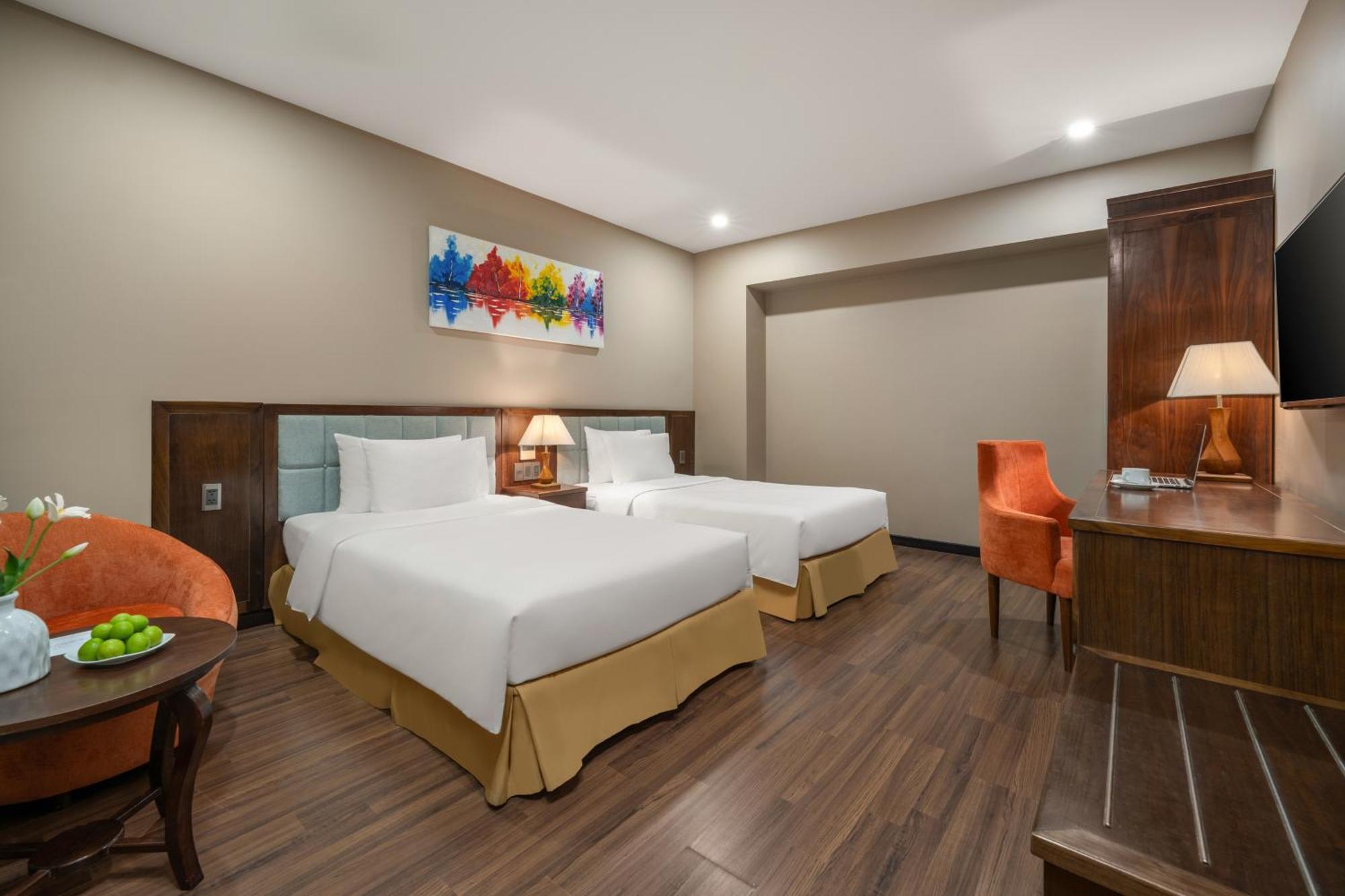 Yarra Ocean Suites Danang Buitenkant foto