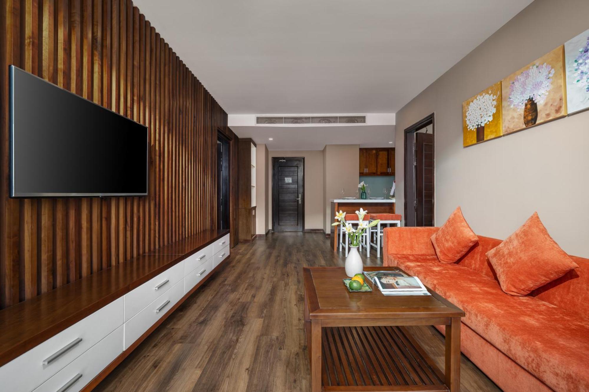 Yarra Ocean Suites Danang Buitenkant foto