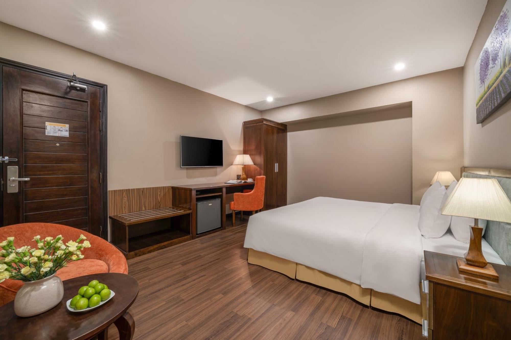 Yarra Ocean Suites Danang Buitenkant foto
