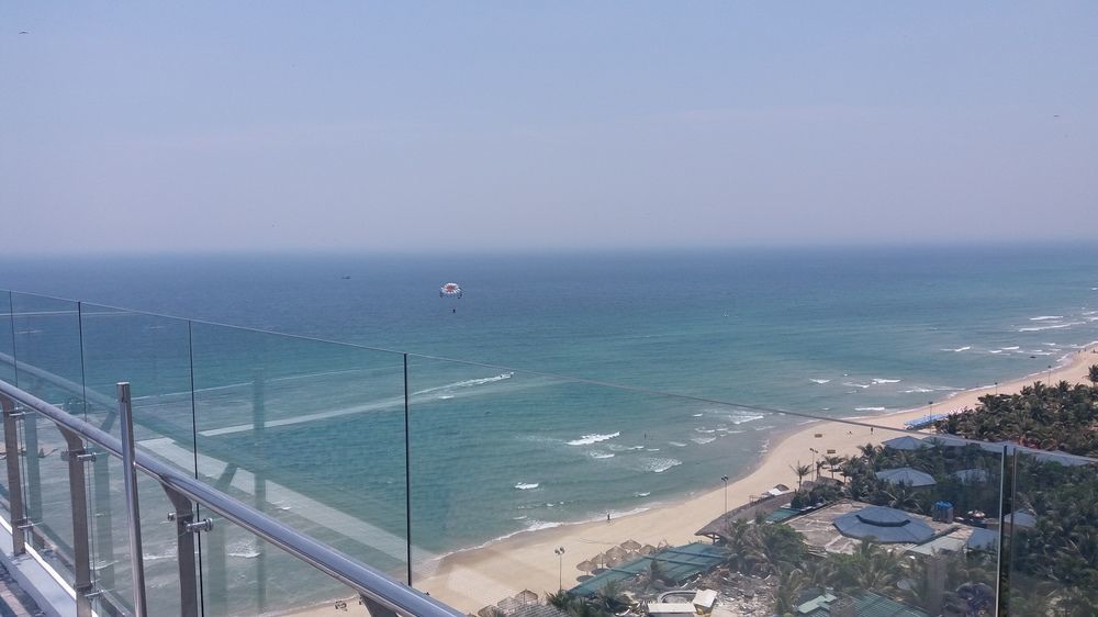Yarra Ocean Suites Danang Buitenkant foto