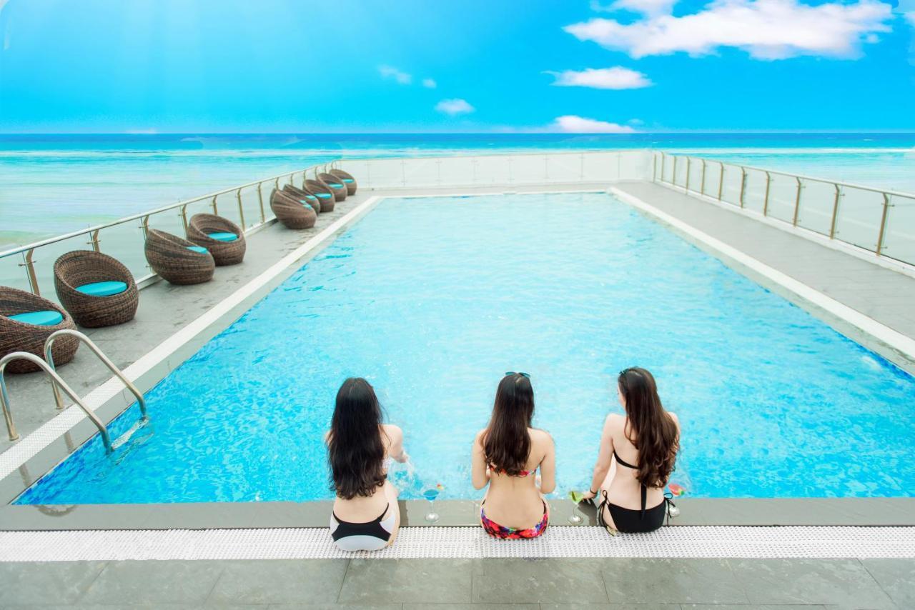 Yarra Ocean Suites Danang Buitenkant foto