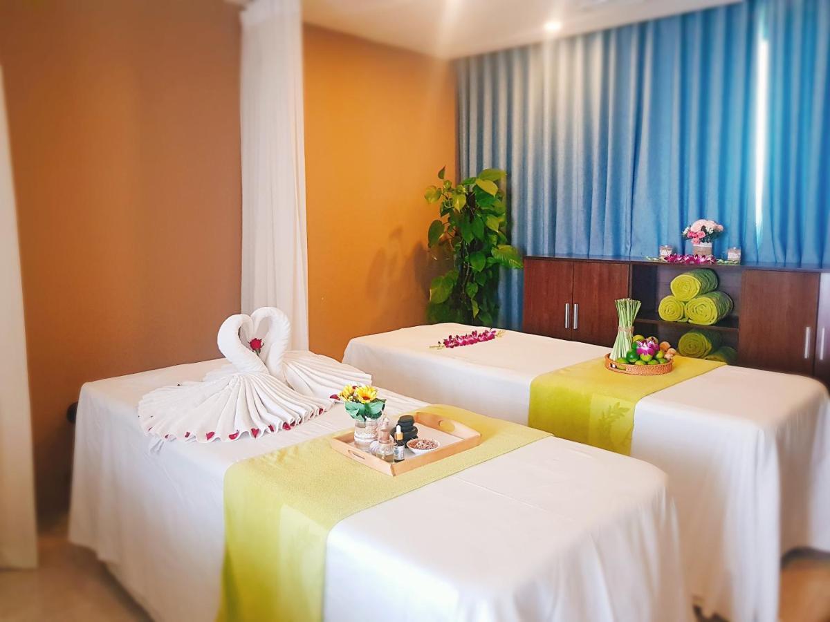 Yarra Ocean Suites Danang Buitenkant foto