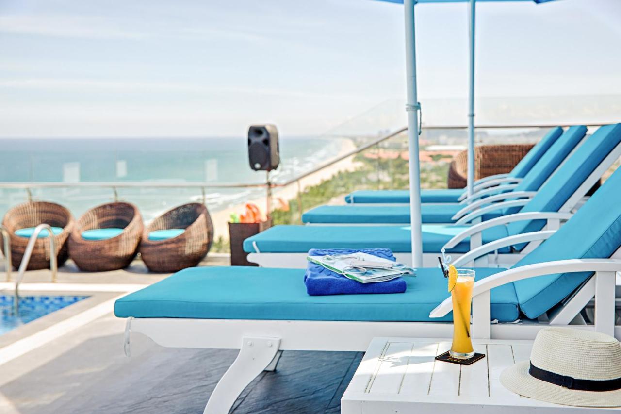 Yarra Ocean Suites Danang Buitenkant foto